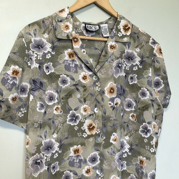 Vintage BICÉ Floral Green Shirt and Skirt Set - Picture 4 of 6